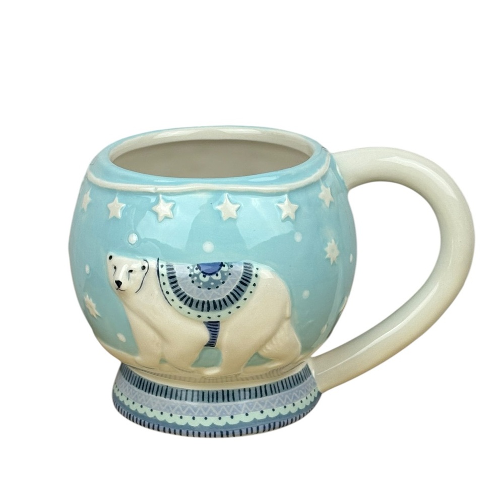 World Market Blue and White Polar Beer Coffee/Hot Chocolate Mug EUC 4.5” Tall